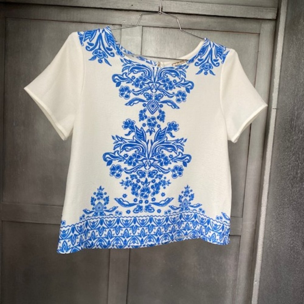 Flowy summer top